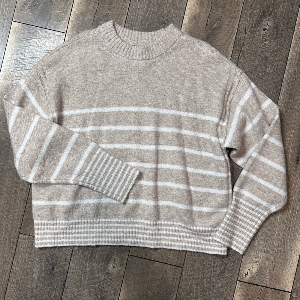American Eagle Cozy Sweater